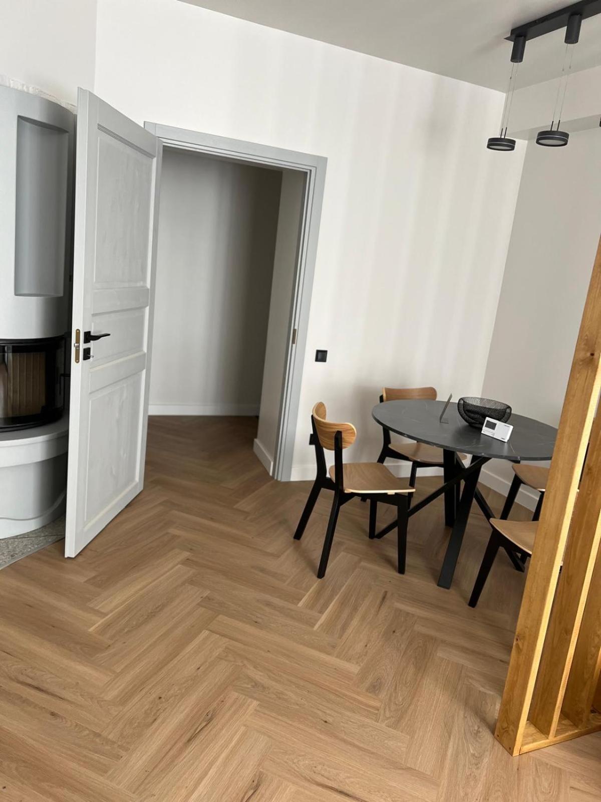Cozy 2 -room In The Center Of - Lacplesa Appartement *
